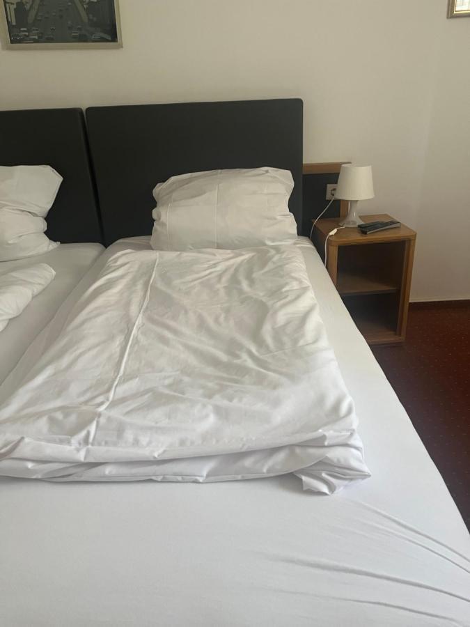 Hotel Zum Taunus Eppstein المظهر الخارجي الصورة