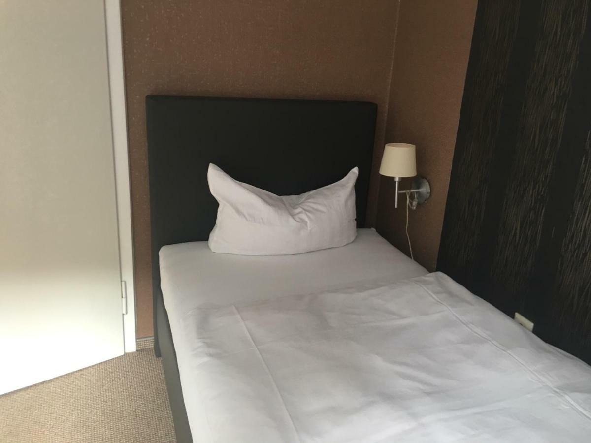 Hotel Zum Taunus Eppstein المظهر الخارجي الصورة