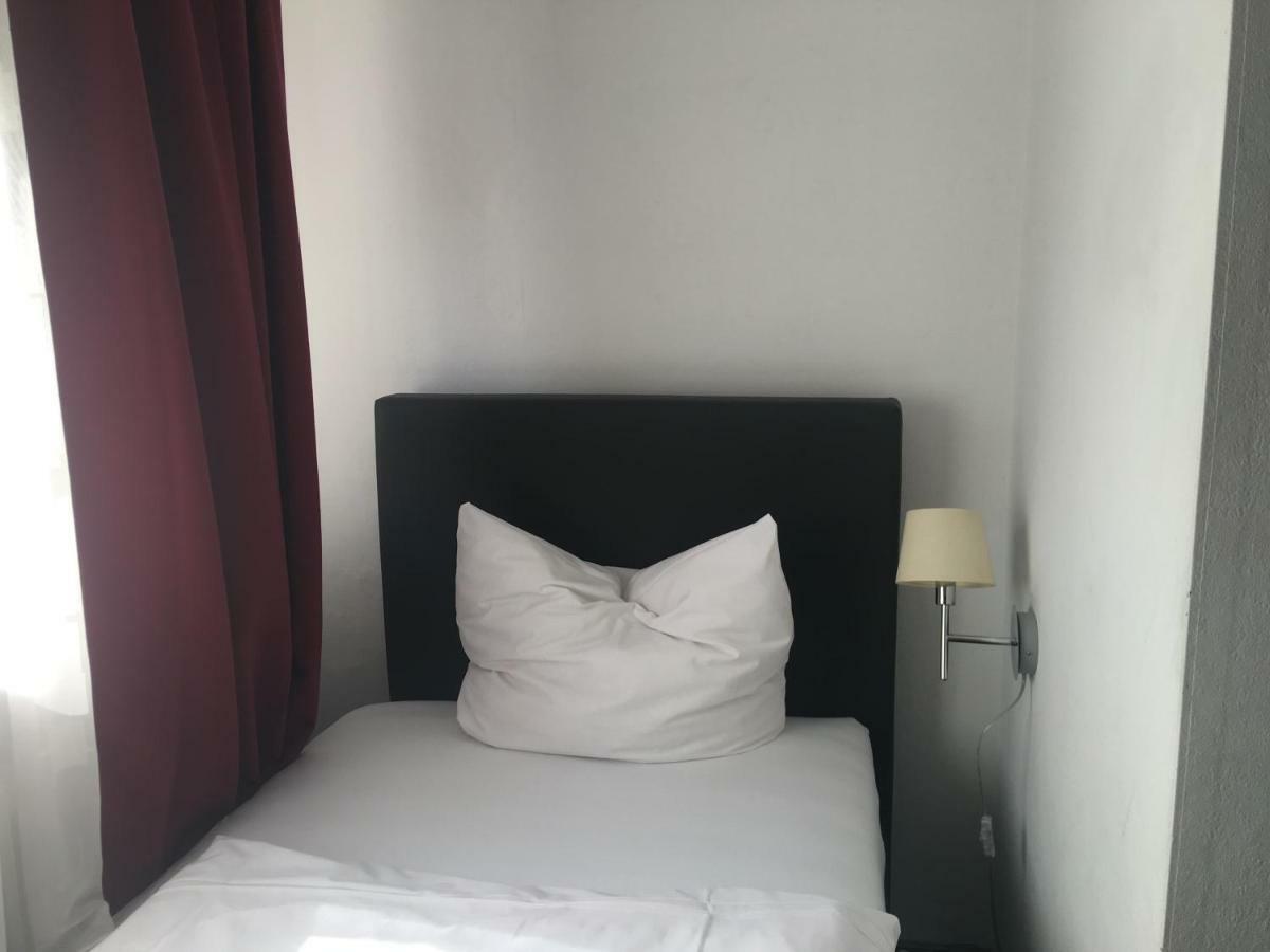 Hotel Zum Taunus Eppstein المظهر الخارجي الصورة